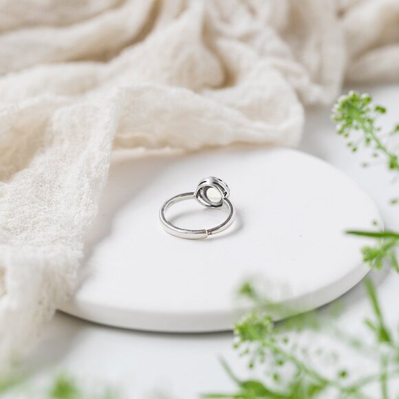 Recycled Vintage Clear Dairy Bottles Sterling Adjustable Vintage Lace Ring - Picture 6 of 6